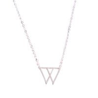 collier triangle femme